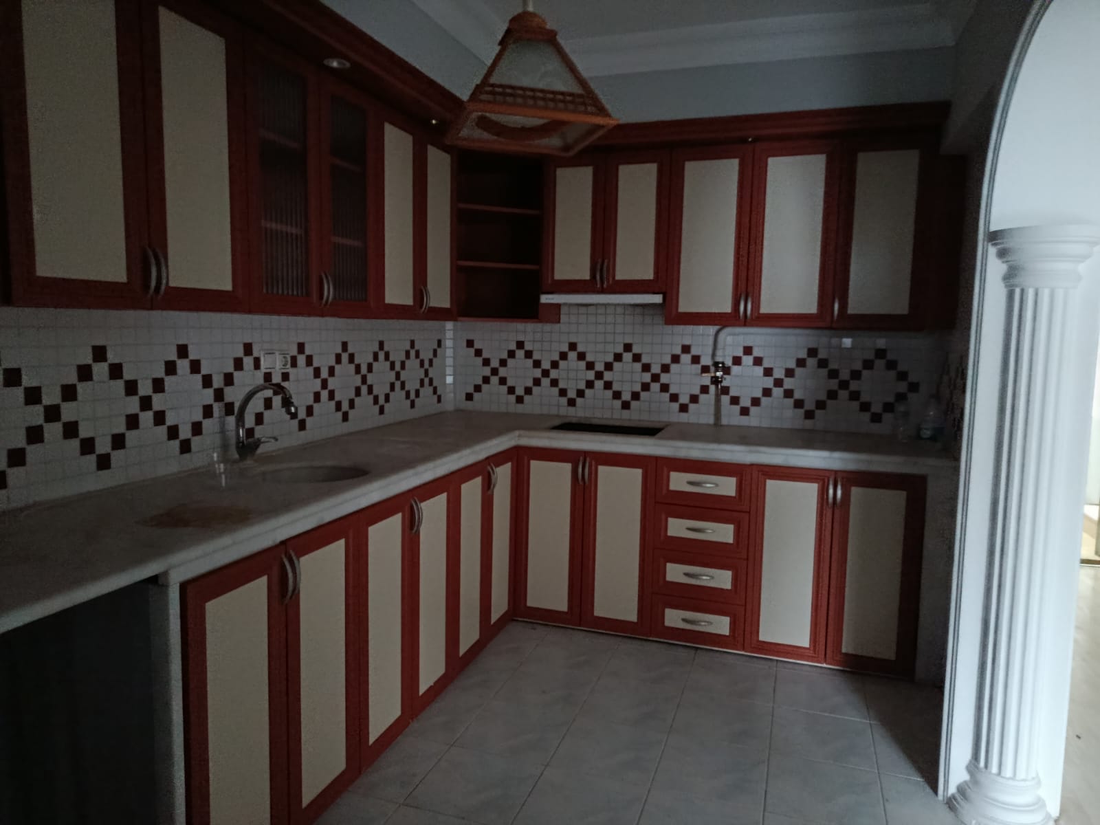 PLEVNE CADDESİNDE KİRALIK DAİRE